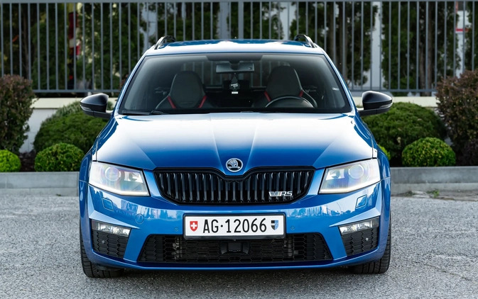 Skoda Octavia cena 59900 przebieg: 198000, rok produkcji 2015 z Poddębice małe 781